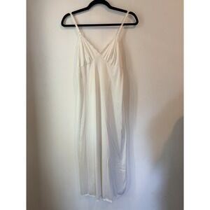Vintage Dixie Belle White Nylon Slip Dress Lace Trim USA made 34 Bridal Coquette